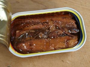 クリックで拡大表示 さんまのかばやき缶詰