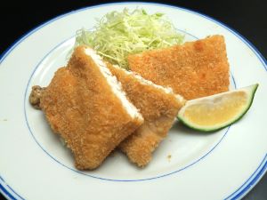 クリックで拡大表示 ヒレジロマンザイウオのフライ