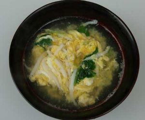 クリックで拡大表示 シラウオの卵とじ