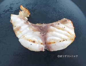 クリックで拡大表示 バラフエダイの塩焼き