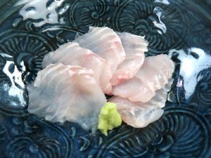 クリックで拡大表示 ハナミノカサゴの刺身