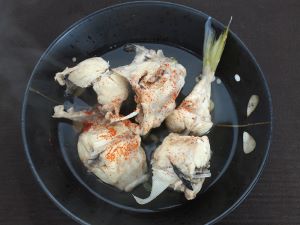 クリックで拡大表示 シロサバフグの煮つけ