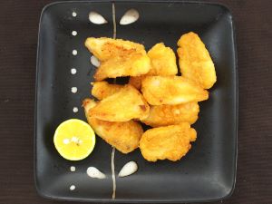 クリックで拡大表示 シロサバフグの唐揚げ