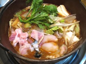 クリックで拡大表示 茨城県水戸市のみそ仕立てのあんこう鍋