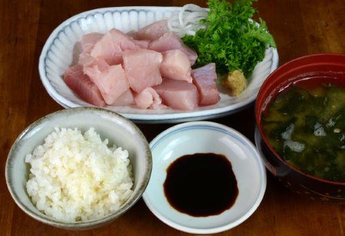 ビンチョウの刺身定食